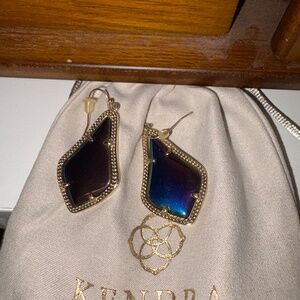 Kendra Scott drop earrings